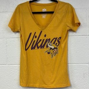 BOGO 🆓 Vikings yellow shirt v neck